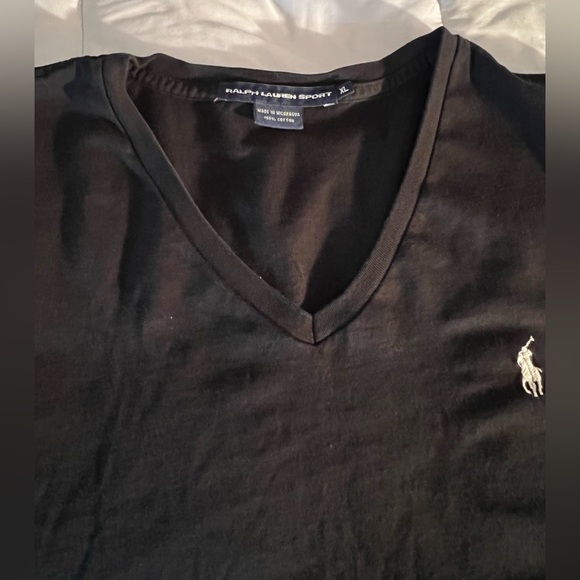 Ralph Lauren gently used black Tee. Women’s XL but fits more like a large. - Picture 4 of 6